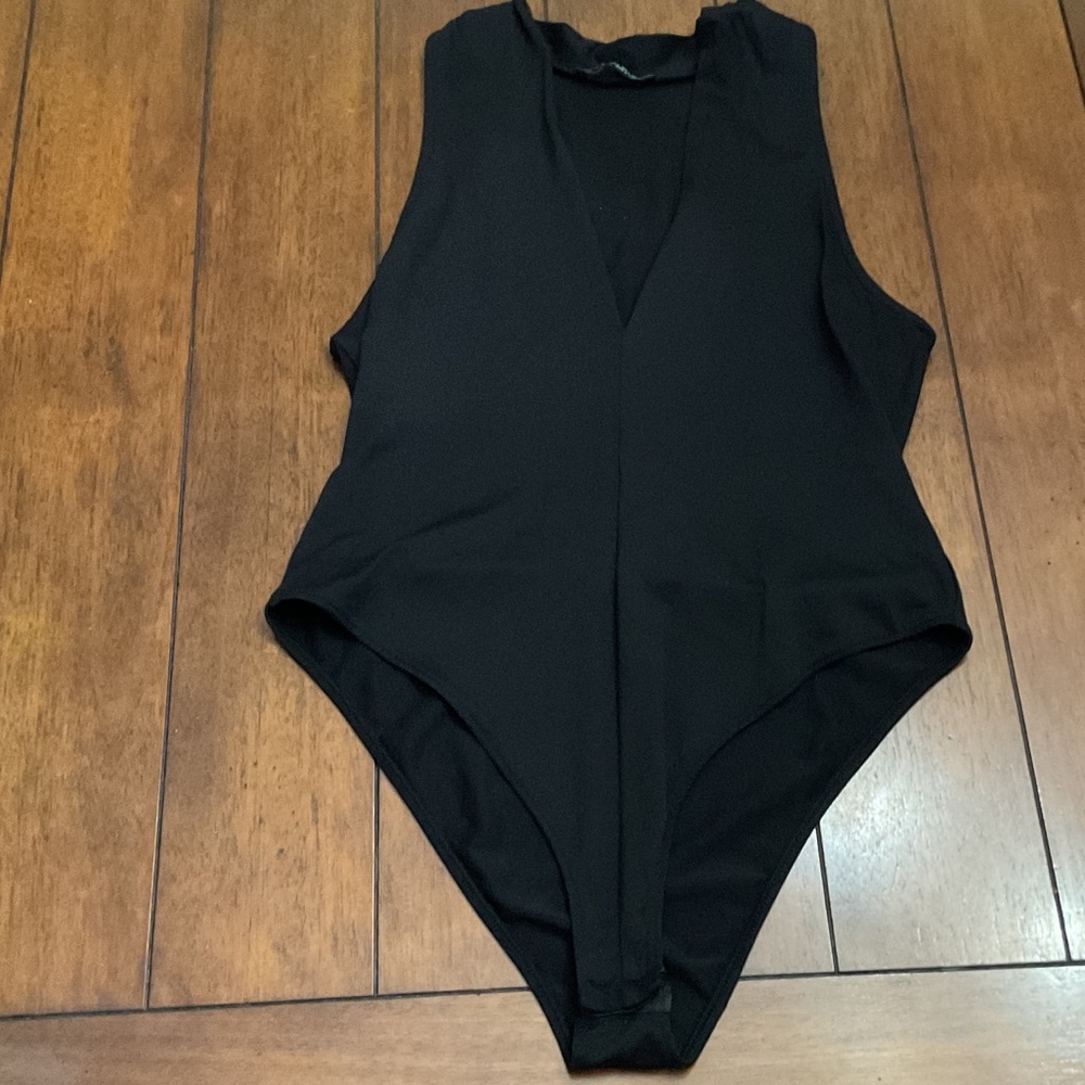 Zara Black Sleeveless Bodysuit